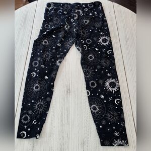 No Boundaries Black and White Celestial Leggings 12/14